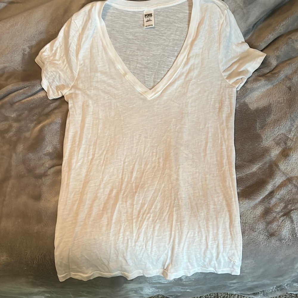 PINK brand soft v neck 🌸🌸